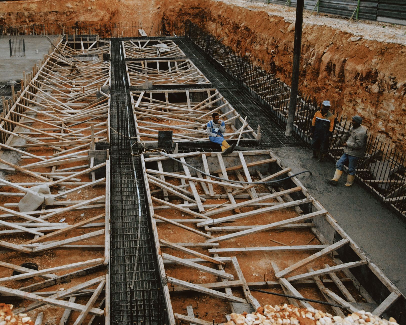 chantier-fondations-beton